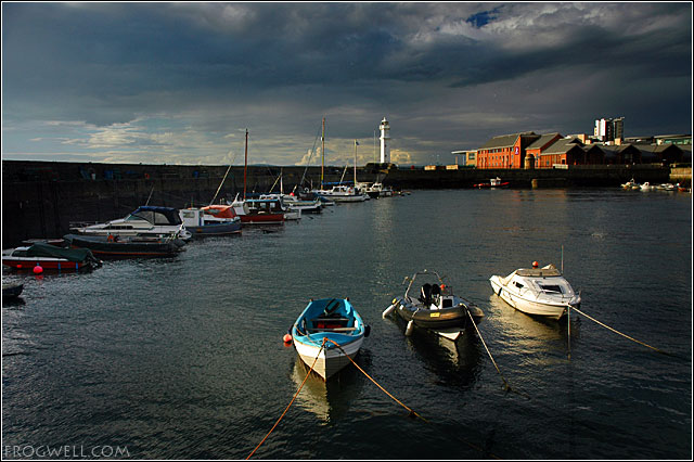 Newhaven Harbour.jpg